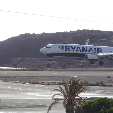 Rickaty Bed And Breakfast, Airport Hotel, De Aeropuerto, Palmas Airport, Gran Canaria Airport, Lpa, Spain 2* Las Majoreras