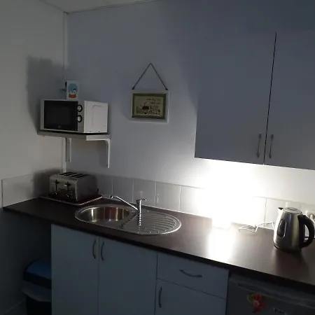 Rickaty Bed And Breakfast, Airport Hotel, De Aeropuerto, Palmas Airport, Gran Canaria Airport, Lpa, Spain 2*