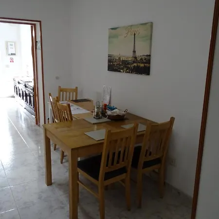 Bed & Breakfast Rickaty Lodge: Airport-view At Gran Canaria